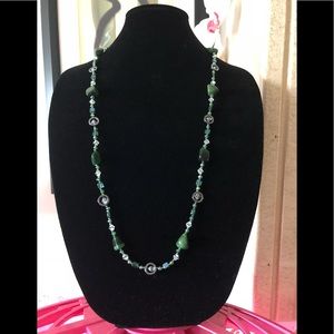 HEMA STONE BEADED NECKLACE.